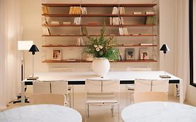 H La Paloma Boutique